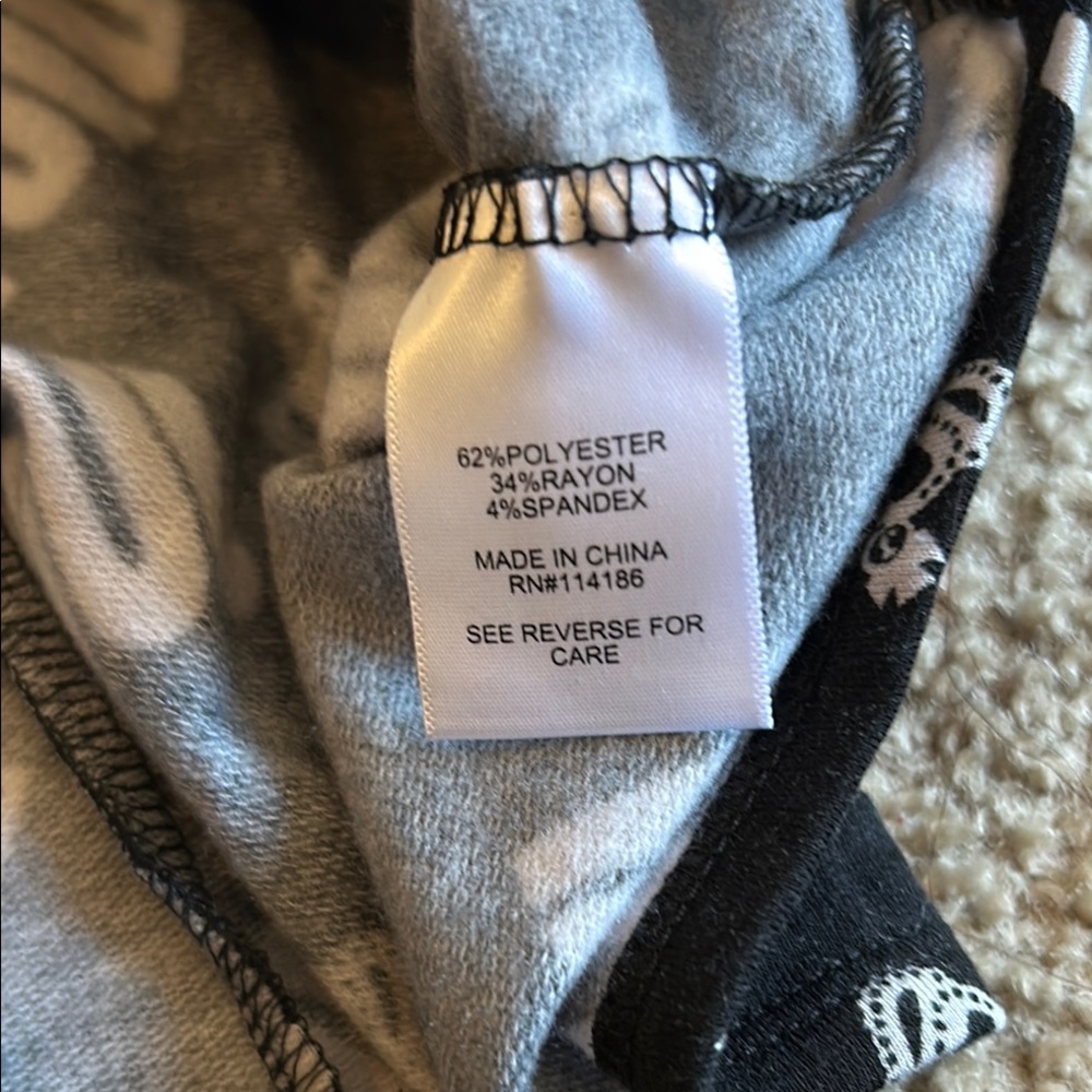 Juicy Couture Black and White Logo Sweatshirt - Picture 7 of 12